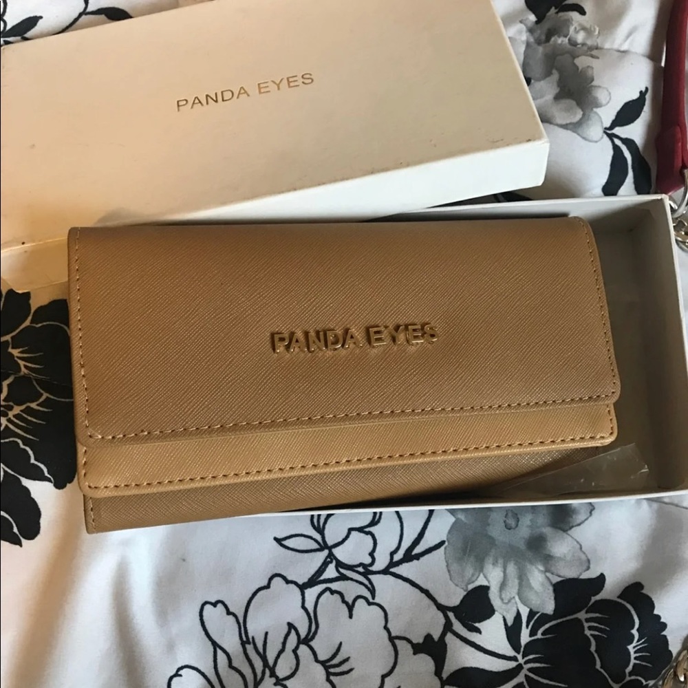 Cream wallet